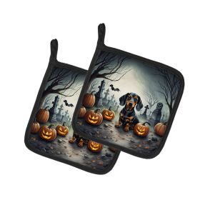 Dachshund Spooky Halloween Pair of Pot Holders Kitchen Heat Resistant Pot Holders Sets Oven Hot Pads for Cooking Baking BBQ, 7 1/2 x 7 1/2